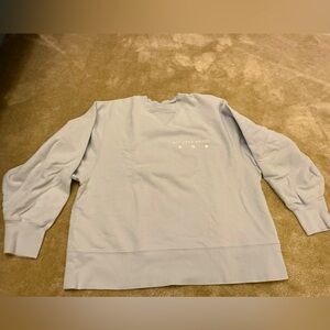 All year round (AYR) : blue crewneck